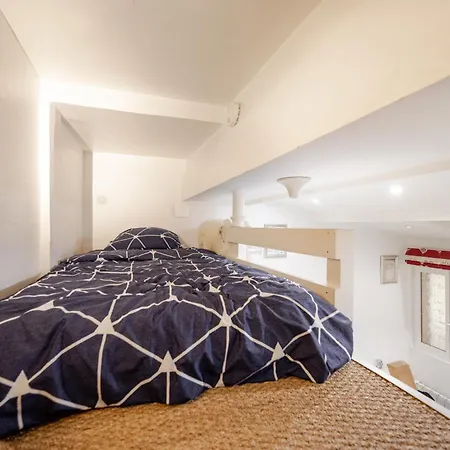 Superb Tiny House In Heart Of 1st! Apartment Paris