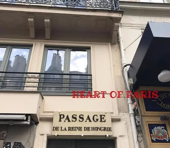 Superb Tiny House In Heart Of 1st! *