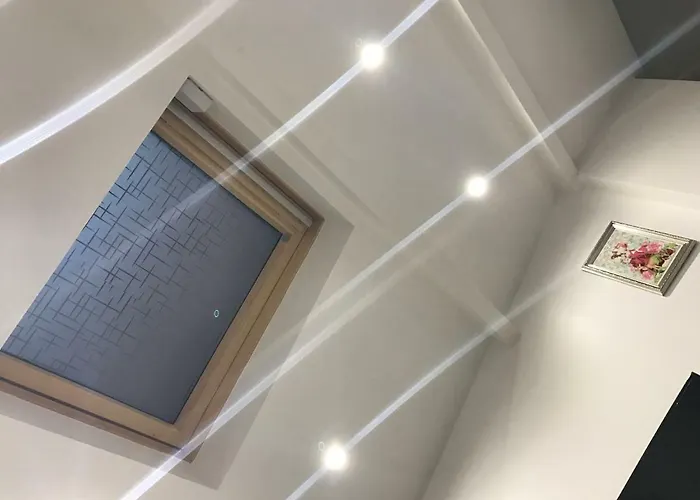 Appartement Superb Tiny House In Heart Of 1st! *