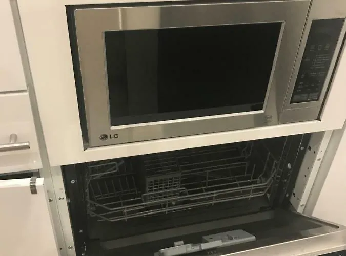 Superb Tiny House In Heart Of 1st! *