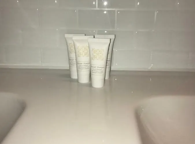 Superb Tiny House In Heart Of 1st! * Parijs